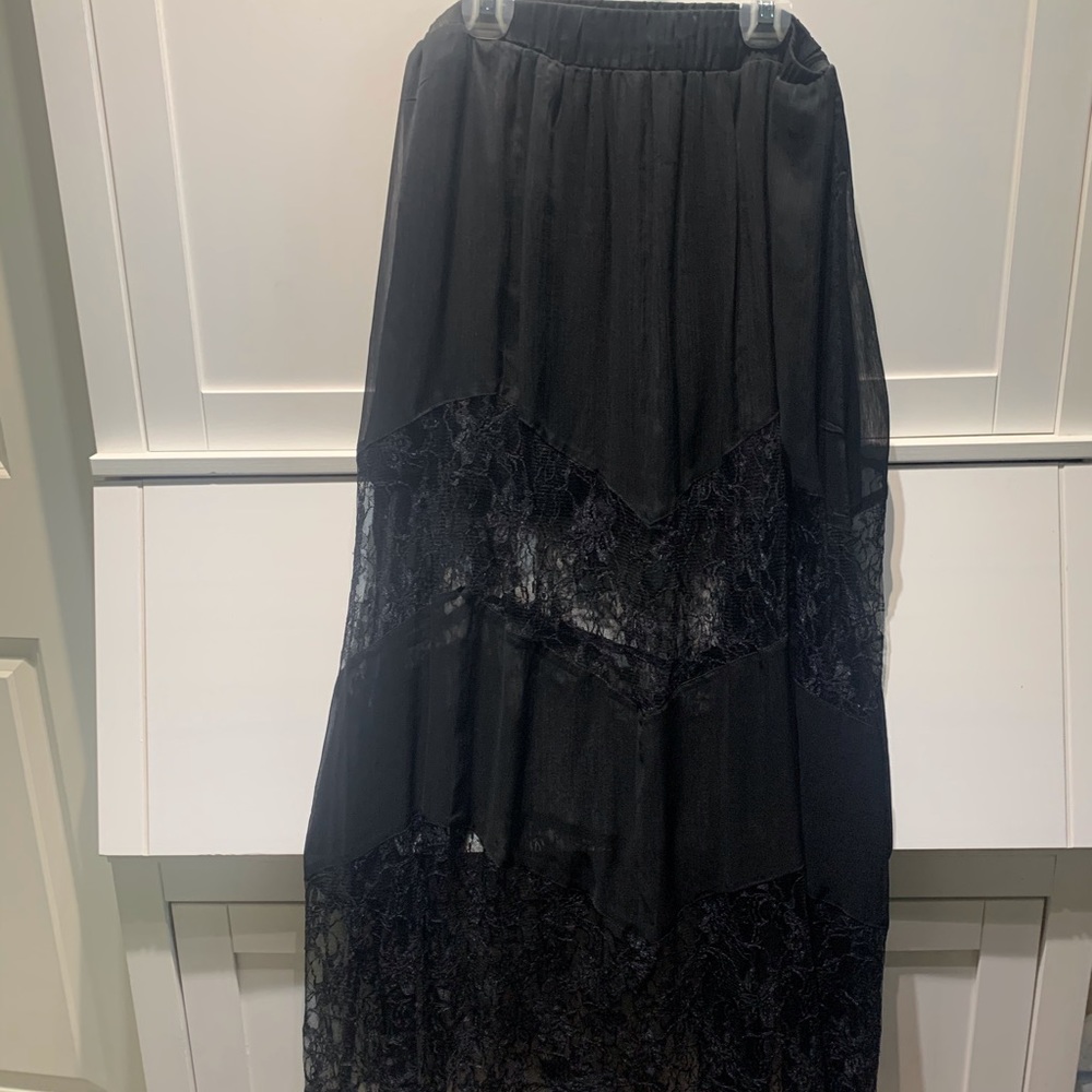 Lace maxi skirt